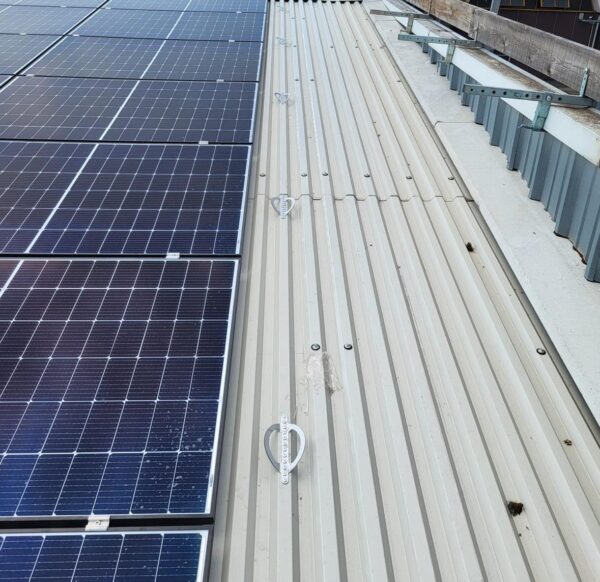 10-pannelli-fotovoltaici-linea-vita